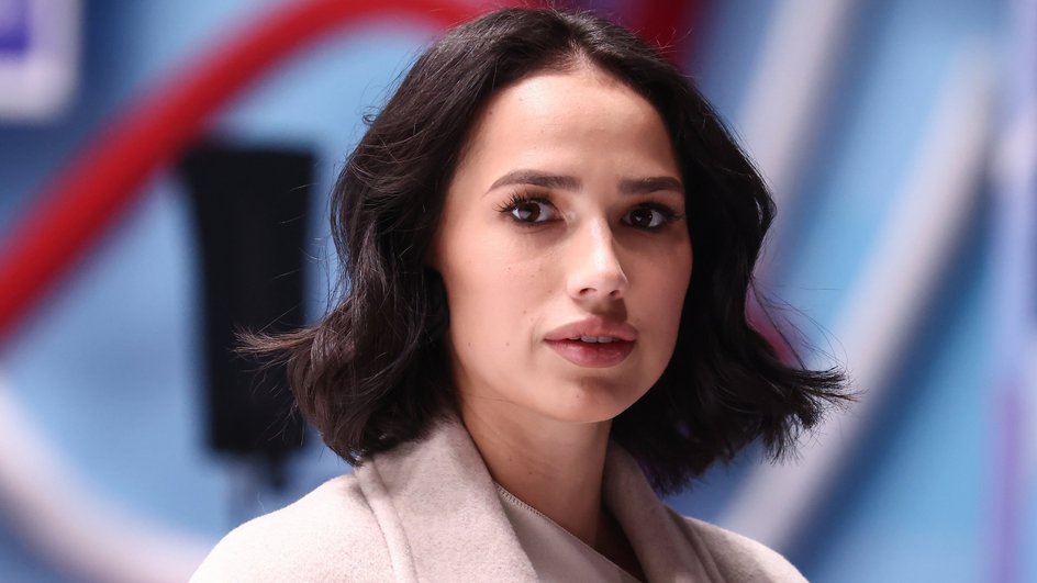 Алина Загитова Алина Загитова