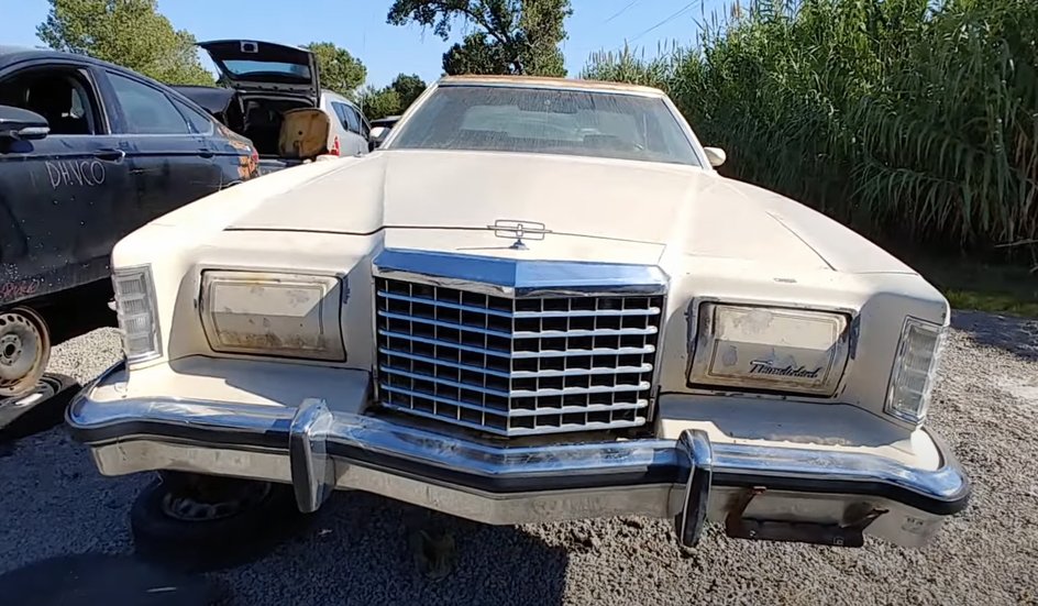 Ford Thunderbird Town Landau 1977