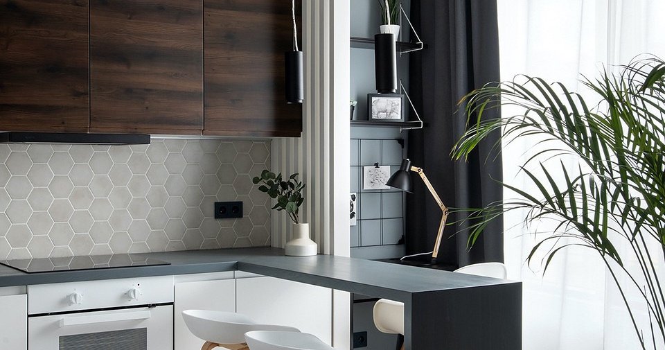 Это модно: 6 двухцветных кухонь из дизайнерских проектов