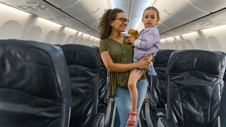 Женщина с ребенком выбрала идеальное место для легкого полета.