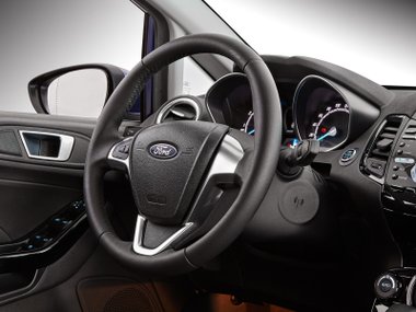slide image for gallery: 17616 | Интерьер Ford Fiesta