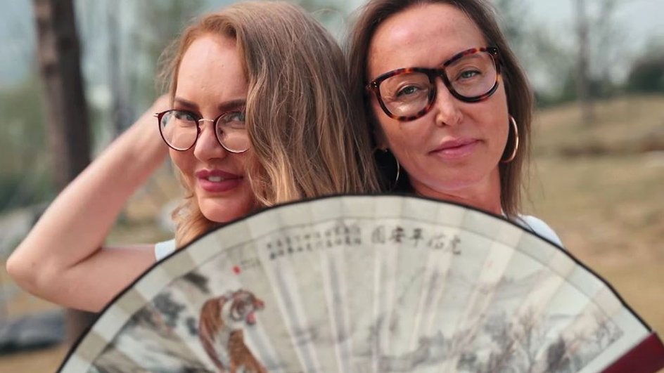 Маша Малиновская с тетей в телешоу «Сокровища императора 2» Маша Малиновская с тетей в телешоу «Сокровища императора 2» 