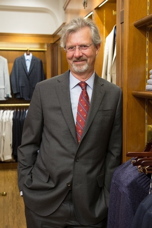 На открытие первого российского магазина Brooks Brothers прилетел сам владелец компании Клаудио дель Векио с женой На открытие первого российского магазина Brooks Brothers прилетел сам владелец компании Клаудио дель Векио с женой