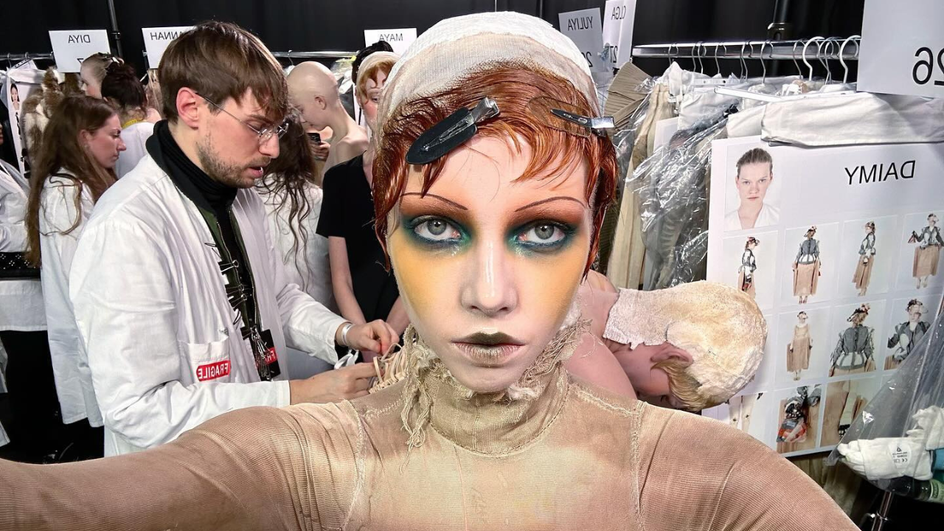 Макияж на показе Maison Margiela