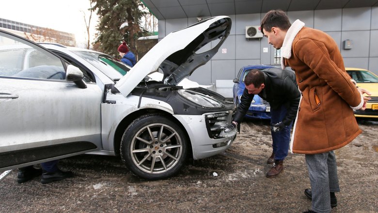 Оформление полисов Обязательного страхования автогражданской ответственности владельцев транспортных средств (ОСАГО).