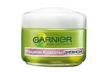 Дневной крем для лица «Рацион красоты» Skin Naturals, Garnier, 305 руб.