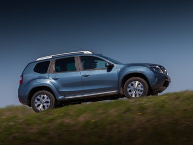 slide image for gallery: 23424 | Nissan Terrano