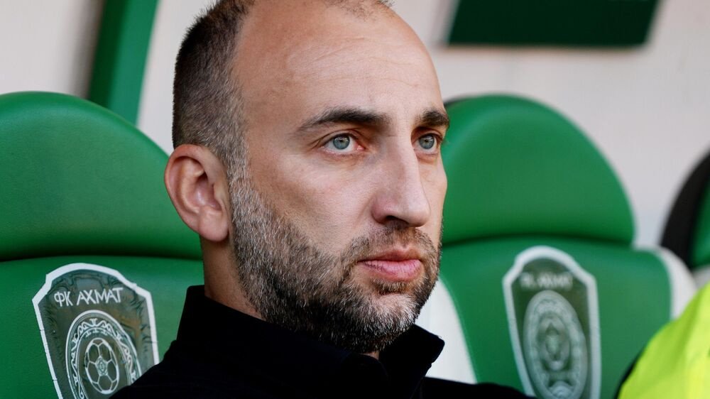 Тренер «Ахмата» призвал показать реакцию на поражение от «Локомотива»