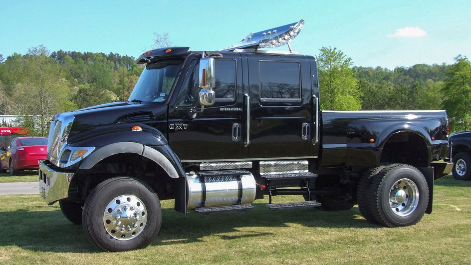  Commercial Extreme Truck 