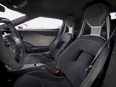 slide image for gallery: 23847 | Ford GT Carbon Series