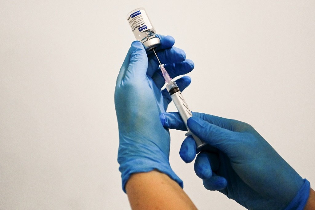 WADA не против использования «Спутника V», но отправило в РУСАДА запрос о вакцине