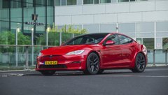 Tesla Model S Plaid 2022 год