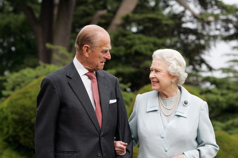 Принц Филипп и королева Елизавета II | Фото: legion-media.ru