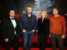 Юрий Быков с продюсерами фильма «Завод» Юрий Быков с продюсерами фильма «Завод»