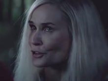Деми Мур в сериале «Дивный новый мир» Деми Мур в сериале «Дивный новый мир»