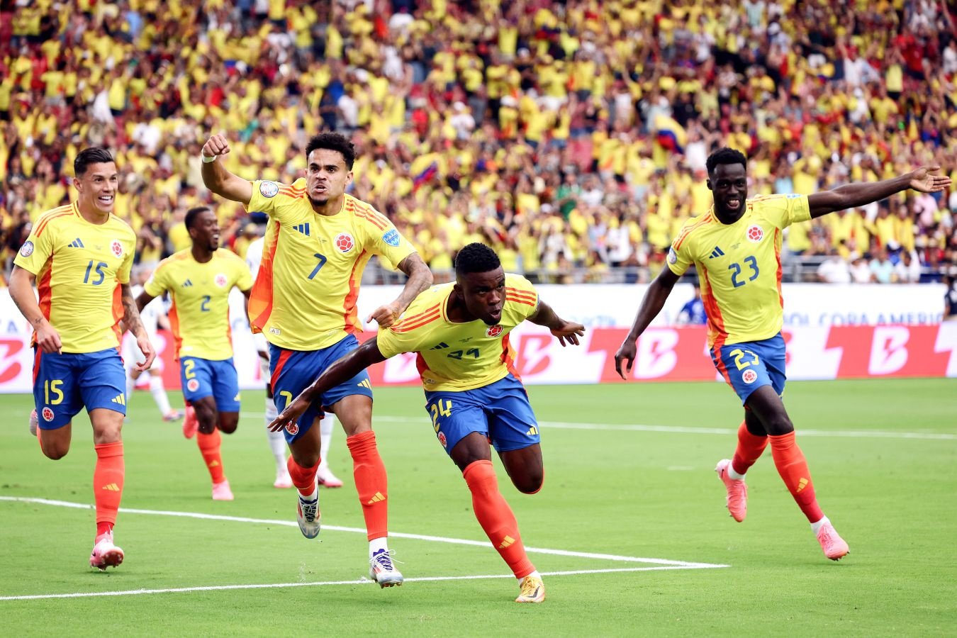 Колумбия прекрасна, как на ЧМ-2014. Кордоба и ветераны тащат сборную к триумфу