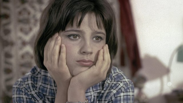 Наталья Варлей в роли Нины в фильме «Кавказская пленница, или Новые приключения Шурика»