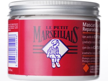 Slide image for gallery: 2275 | Маска для окрашенных волос «Голубика и масло сафлора», Le Petit Marseiliais, 250 руб.