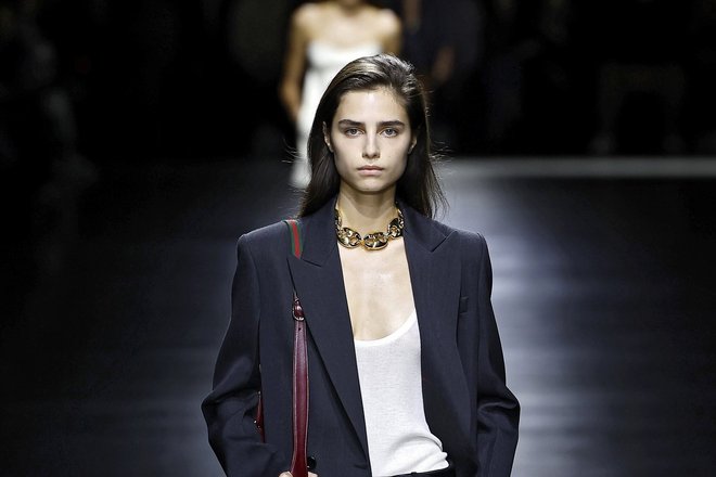 Показ Gucci весна-лето 2024 Показ Gucci весна-лето 2024