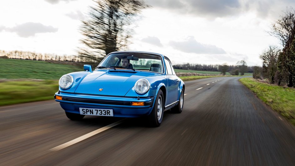 Porsche 911 Carrera 3.0 Coupe [UK-spec] (911) '1976–77