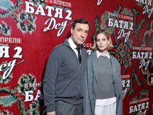 Юлия Снигирь и Евгений Цыганов на премьере фильма «Батя 2. Дед», фото: пресс-служба