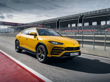 slide image for gallery: 26713 | Трек Lamborghini Urus