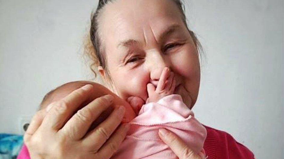 Ольга Васильевна Гобозова с внучкой Амалией Ольга Васильевна Гобозова с внучкой Амалией
