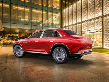 slide image for gallery: 25303 | Mercedes-Maybach GLS