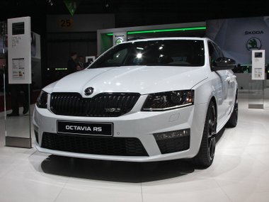 slide image for gallery: 20525 | Skoda Octavia RS TDI 4×4