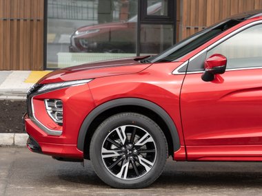 slide image for gallery: 27931 | Mitsubishi Eclipse Cross