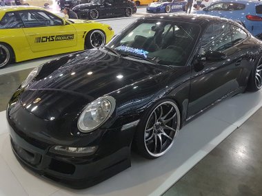 slide image for gallery: 23735 | Неформалы московской автомобильной выставки. Porsche