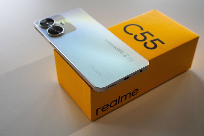 realme C55