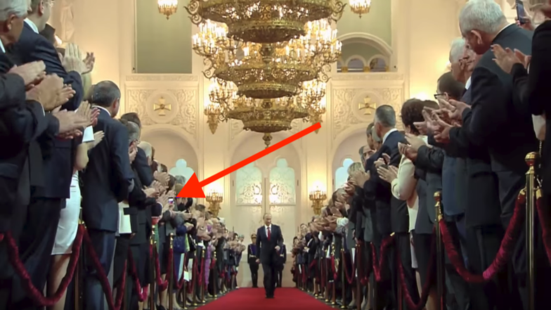 Смартфоны вместо аплодисментов: как снимали Путина во&nbsp;время инаугурации