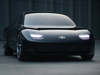 slide image for gallery: 25732 | Hyundai Prophecy