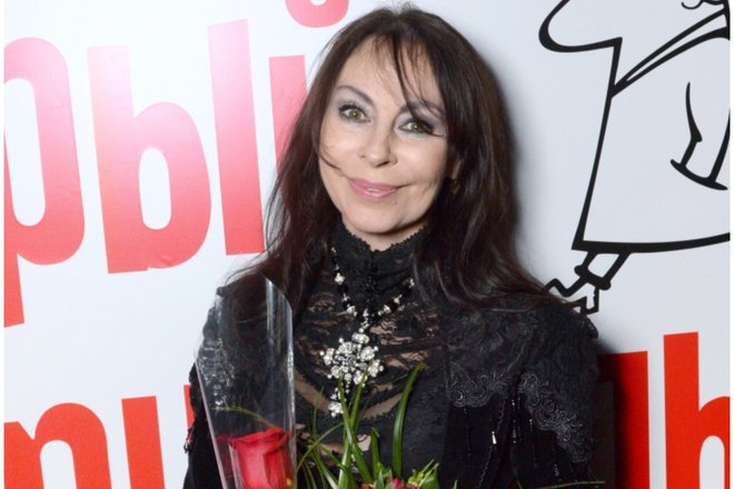 Как сейчас живет 55-летняя Марина Хлебникова — исполнительница хита «Чашка кофею» Как сейчас живет 55-летняя Марина Хлебникова — исполнительница хита «Чашка кофею»