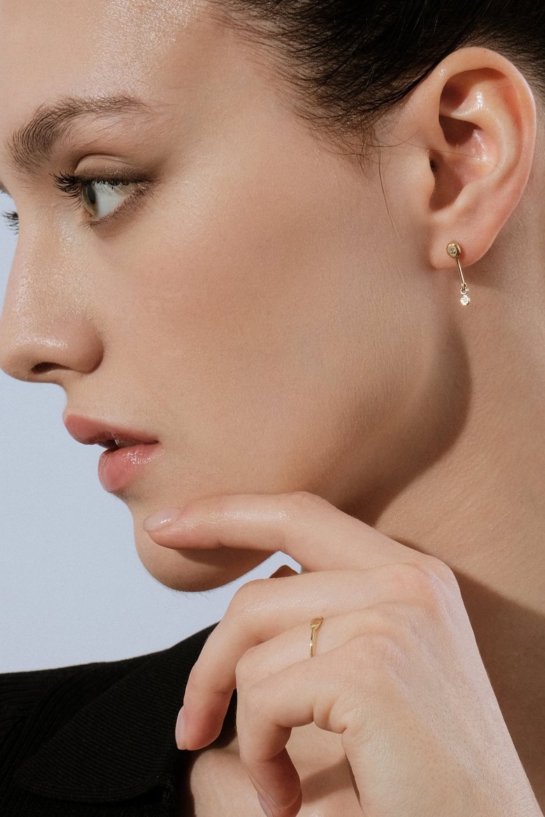 Серьги из желтого золота с бриллиантами Tilda