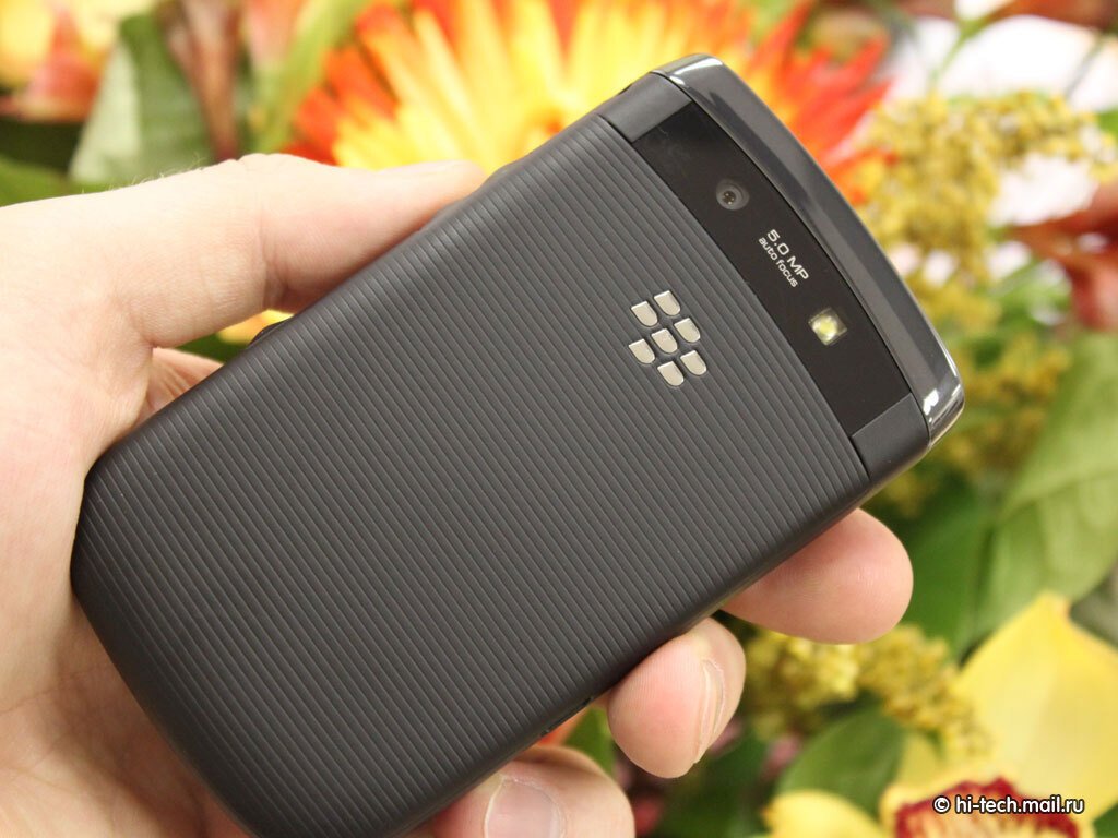 Обзор Blackberry Torch 9800: смартфон с очень удобной клавиатурой - Hi-Tech  Mail.ru