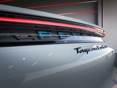 slide image for gallery: 24958 | Porsche Taycan