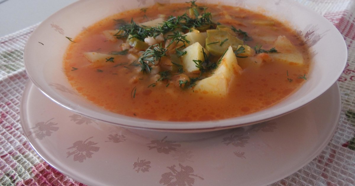 Геркулесовый суп на ужин – мясо не нужно, нужны соленые огурцы