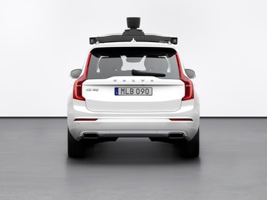 slide image for gallery: 24589 | Volvo XC90 Uber