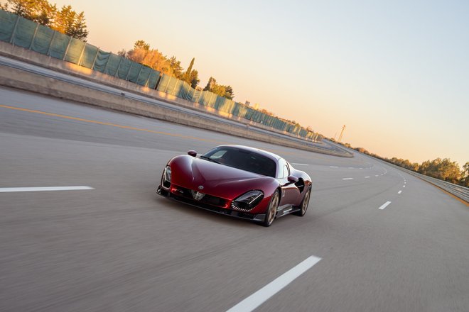 Alfa Romeo 33 Stradale (2024)