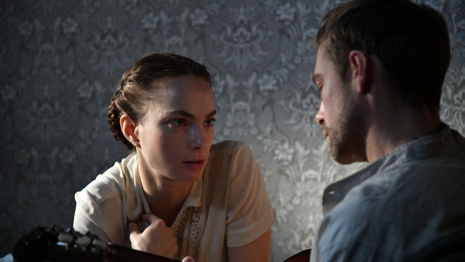 Мария Лисовая в роли Ангелины в сериале «Операция "Карпаты"» Мария Лисовая в роли Ангелины в сериале «Операция "Карпаты"»
