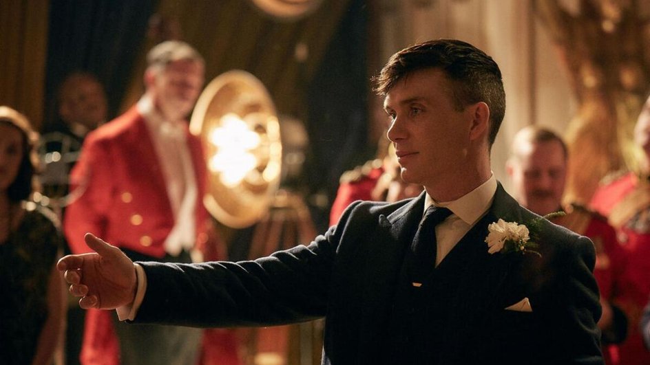 Киллиан Мерфи в сериале «Острые козырьки» Киллиан Мерфи в сериале «Острые козырьки»