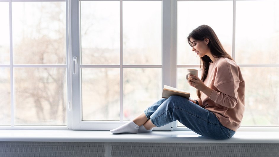 Девушка с книгой Девушка с книгой