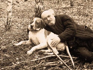 Михаил Пришвин с собаками
