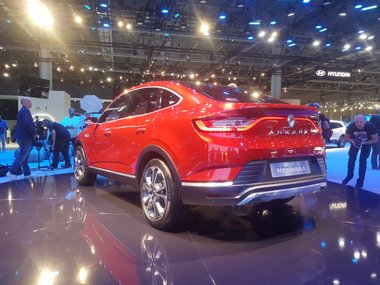 slide image for gallery: 23728 | Renault Arkana