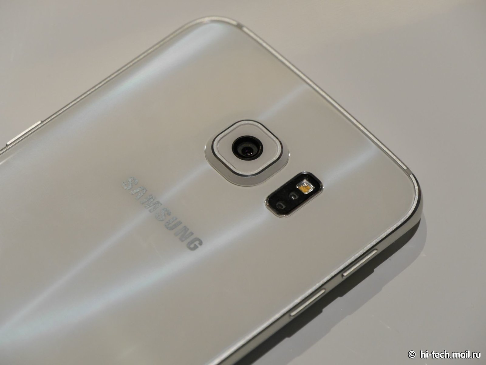 Samsung Galaxy S6 на MWC 2015: главный корейский флагман - Hi-Tech Mail.ru