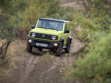 slide image for gallery: 25108 | Suzuki Jimny 5