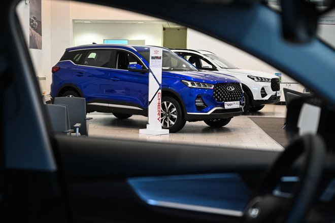 Автомобили в официальном дилерском центре Chery Автомобили в официальном дилерском центре Chery