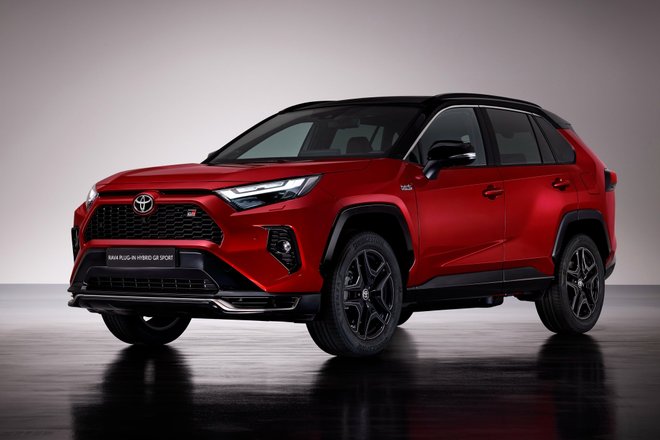 toyota_rav4_plug-in_hybrid_gr_sport.jpeg